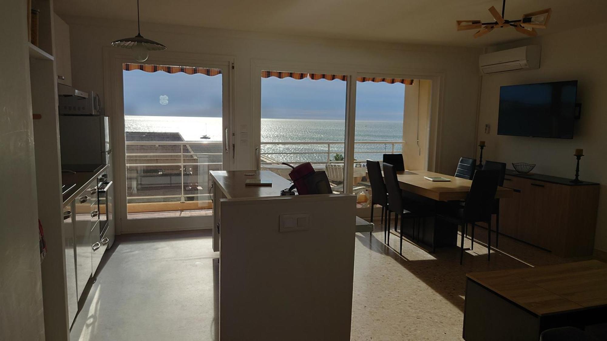 Appartement Vue Mer 80M2 Fréjus Exterior photo